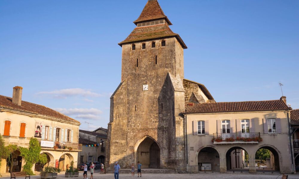 Descubre Las Landas: kiwis, historia medieval y paisajes únicos