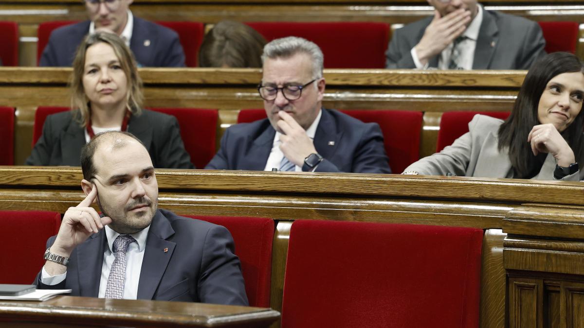 El Govern catalán pide humildad a la oposición por críticas