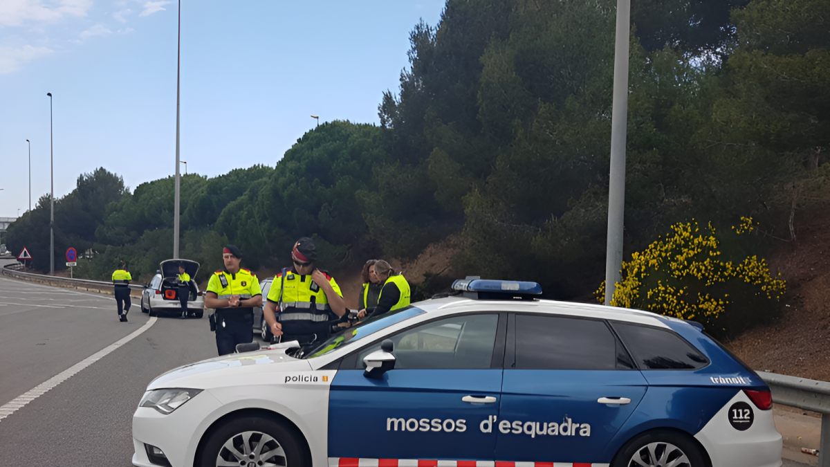 Los Mossos detienen a tres delincuentes en la AP-7 con el plan Kanpai Pista